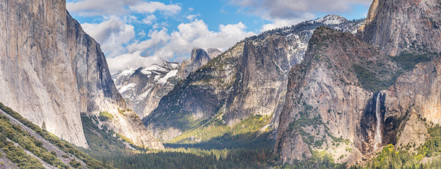 Yosemite Panorama from Tunnel View - obrazy, fototapety, plakaty