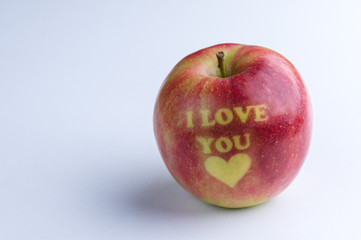 Jabłko na dzień zakochanych - obrazy, fototapety, plakaty