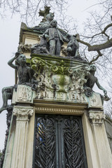 Fototapeta na wymiar Cimetière du Père Lachaise / Paris