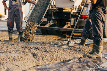 Leveling concrete © Microgen