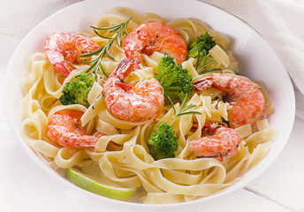 Pasta with shrimps