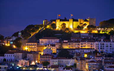 Fototapeta na wymiar View of Lisbon in the night with St Jorge Castle