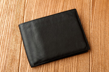 кошелек на столе