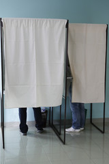 ELECTIONS, BUREAU DE VOTE,  ISOLOIR