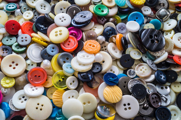 many buttons