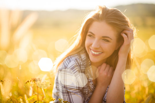 Woman - Sunny Nature Portrait