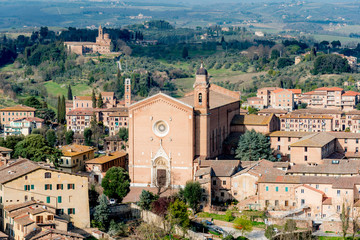 Fototapeta na wymiar beautiful view on the city of Siena in Tuscany