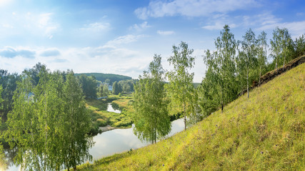 летний пейзаж с березовой рощей и холмом, Россия, Урал  © 7ynp100