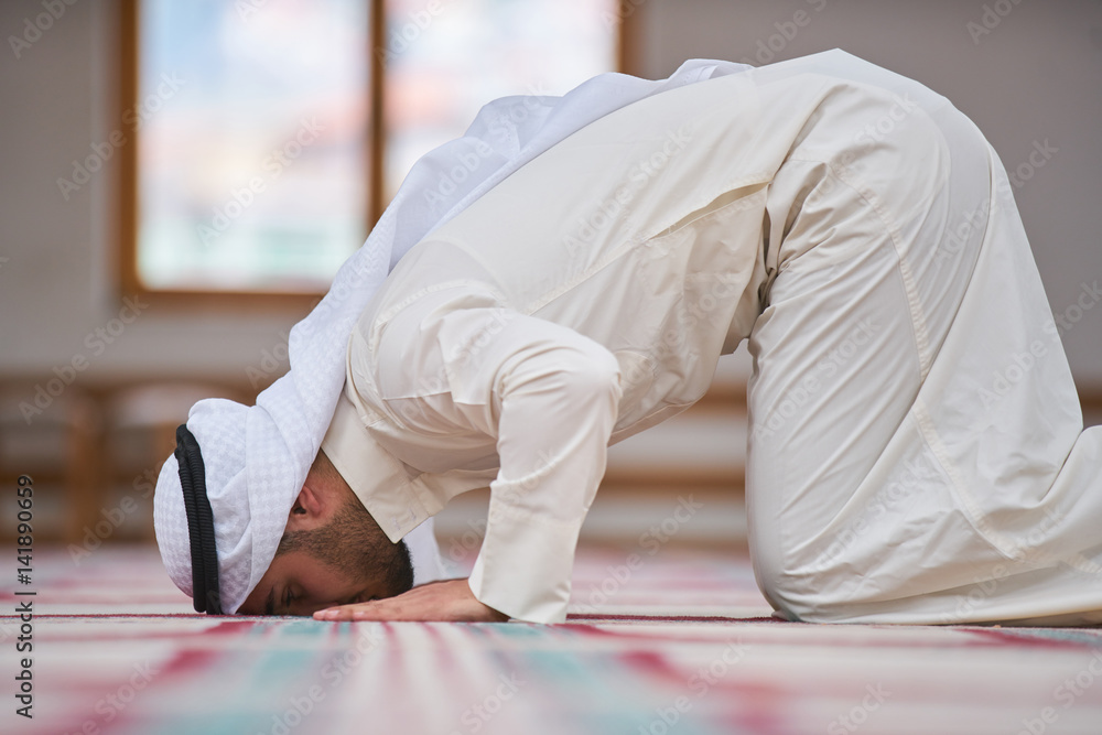 Wall mural muslim praying