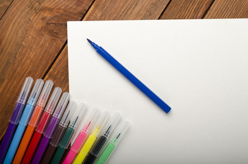 Colored pen markers for drawing