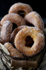 donuts with sugar