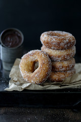 donuts with sugar
