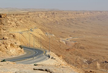 Fototapeta premium Mizpe Ramon - the Big Crater in the Desert of Negev, Israel