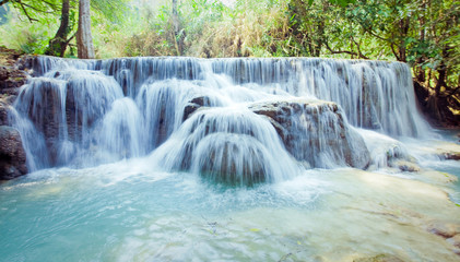 Obraz premium Kuangsi waterfall in deep forest in Laos