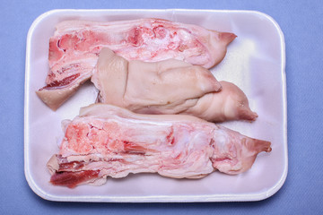 Fresh pork long feet
