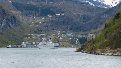 Hurtigruten