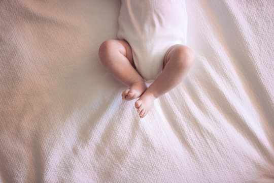 pieds de b&eacute;b&eacute;s nouveau n&eacute; 