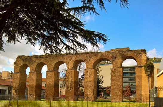 Aqueduct "Anio Vetus", Esquilino, Rome