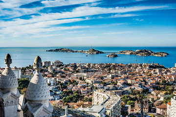 beautiful panoramic view of the city of Marseille, France - obrazy, fototapety, plakaty
