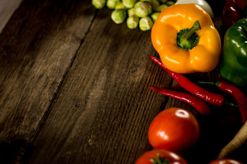 Composition with assorted raw organic vegetables