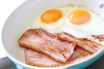 目玉焼き　Fried egg