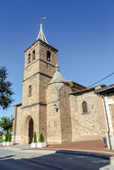 Fototapeta na wymiar Parish church of San Pelayo in Banos del river Tobia
