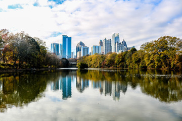 Obraz premium Piedmont Park - Atlanta Skyline