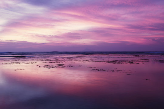 Fototapeta Beautiful sunset with purple sky on beach