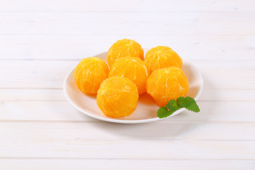 whole peeled oranges