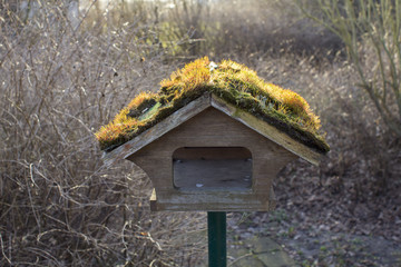 Vogelhäuschen vorne