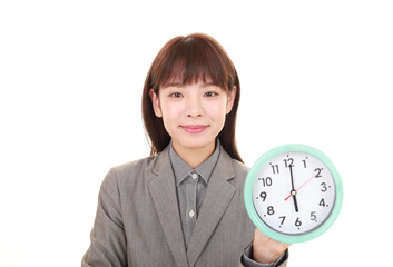 時計を持つ女性
