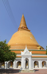Phra Pathom Chedi, the tallest stupa in the world. It is located in the town of Nakhon Pathom, Thailand.