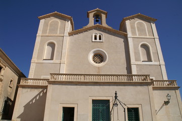 Fototapeta premium helle Kirche