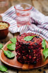 Black beans quinoa beet walnuts burgers with spinach