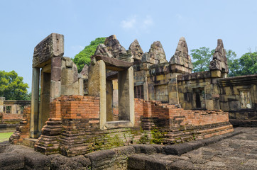 Naklejka premium Phanom Rung historical park is Castle Rock old Architecture about a thousand years ago at Buriram Province,Thailand