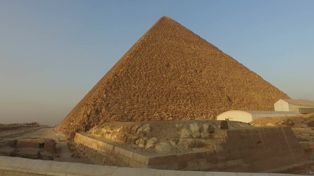 Great pyramid of Khufu at Giza, Egypt