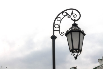 Fototapeta na wymiar Handing street lamp. Street lamp.