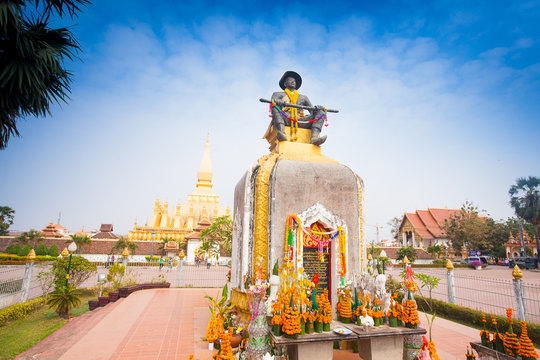 Statue of the King Chao Anouvong,  the last monarch of the Lao Kingdom