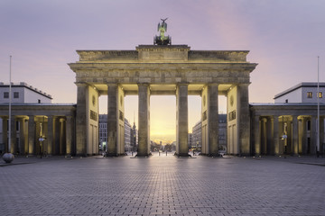 Obraz premium Brama Brandenburska przed wschodem słońca