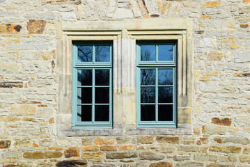 Fototapeta na wymiar Fenster des Stadthäger Schlosses