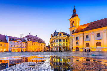 Fototapeta na wymiar Sibiu, Romania. City Hall and Brukenthal palace in Transylvania.