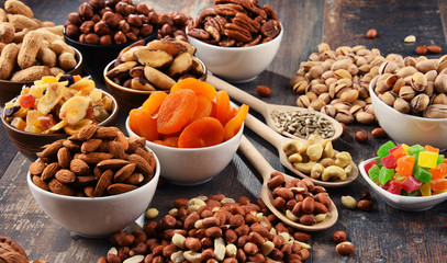 Composition with dried fruits and assorted nuts