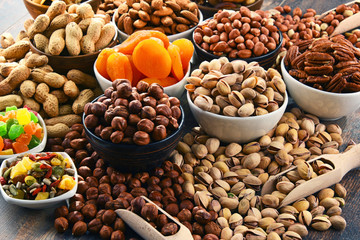 Composition with dried fruits and assorted nuts