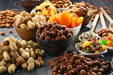 Composition with dried fruits and assorted nuts