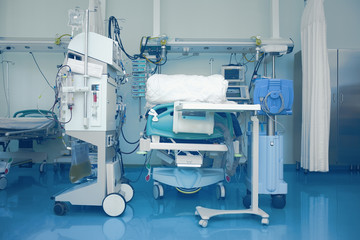 Medical room equipped for intensive care