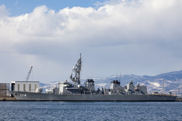 護衛艦すずなみ