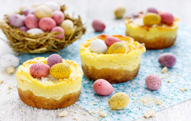 Mini Easter cheesecake nests