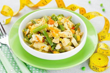 Chicken breast with vegetables and green beans