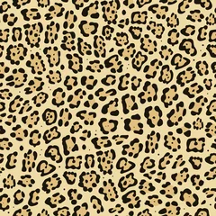 Deurstickers Dierenhuid Naadloze patroon. Imitatie print van huid van jaguar. Zwarte en bruine vlekken op beige achtergrond.