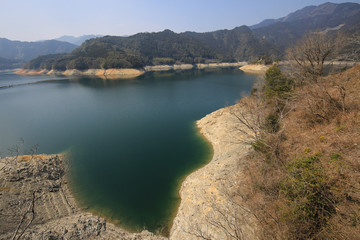 Obraz premium 高知県本山町・土佐町 さめうら湖